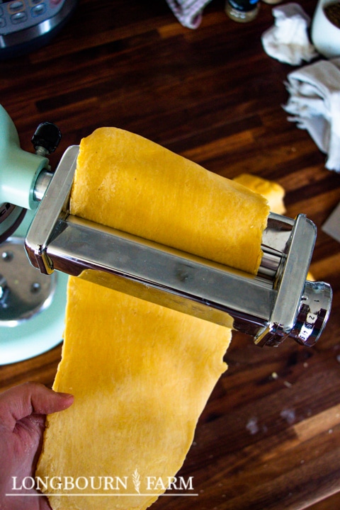 kitchenaid pasta roller attachment making sheets of pasta