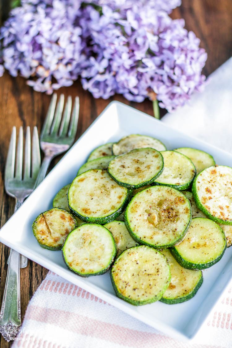 How to Cook Zucchini on the Stovetop
