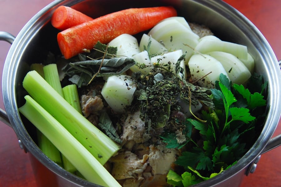 How to make homemade chicken broth!