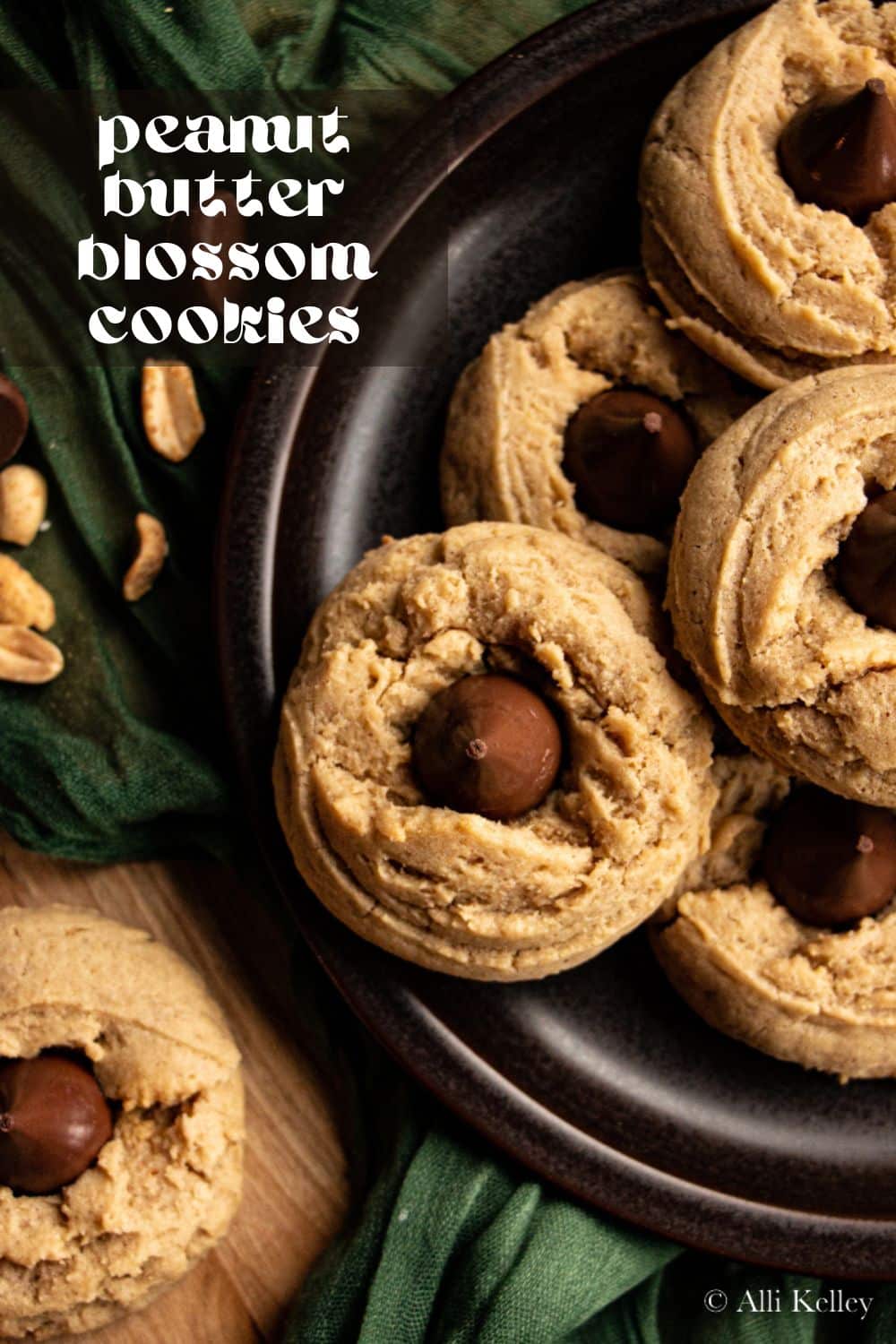 These soft peanut butter cookies are easy to make, soft, and delicious!! Every bite packed with peanut butter flavor, topped with chocolate chips to make them extra special. #baking #bakingcookies #cookies #peanutbutter #peanutbuttercookies #chocolateandpeanutbutter #chocolatepeanut #easycookies #easyrecipe #easypeanutbuttercookies #softcookies #softpeanutbuttercookies