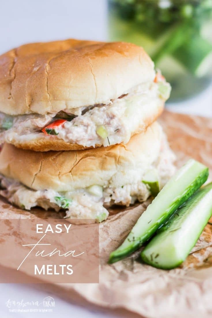 This easy tuna melt recipe is so simple to throw together and makes the perfect lunch. Filling, flavorful, and great to make ahead - toss some tuna melts together and you're a few minutes away from a delicious meal! #lunch #easylunch #quicklunch #quickmeal #tunamelt #tuna #tunasandwich #tunameltrecipe