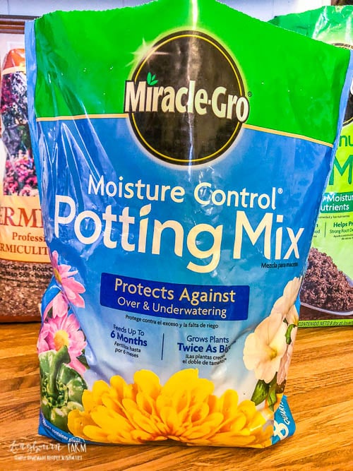 Moisture Control Miracle Gro potting mix soil. 