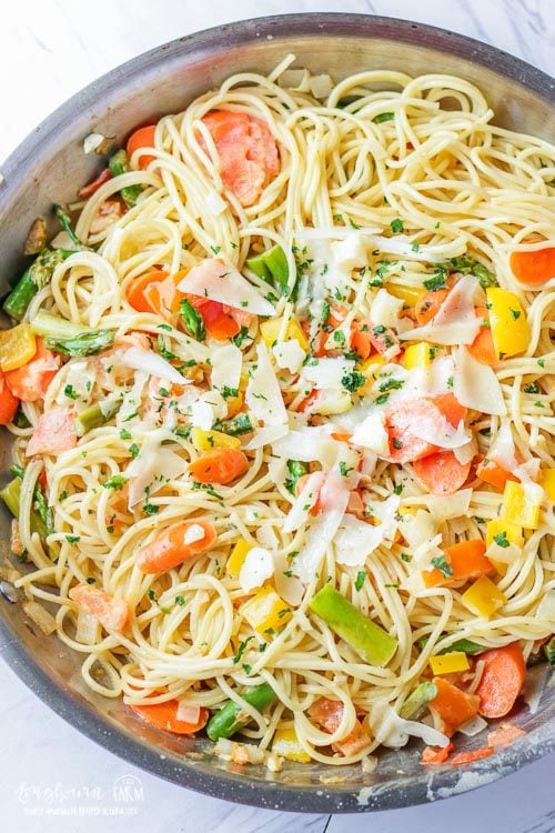 Top view of a pan of pasta primavera recipe