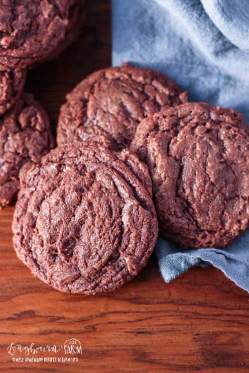 Homemade brownie cookies are super easy to make {no box required!}, chewy, soft, and the perfect chocolate fix! Easy to make in one bowl without a mixer. #browniecookierecipe #browniecookies #browniecookiescocopowder #homemadebrowniecookies #fromscratchbrowniecookies #browniecookiesnoboxmix