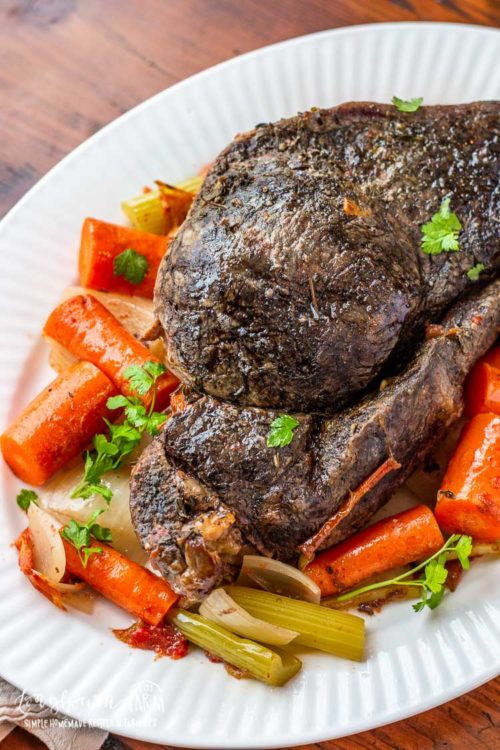 Learning how to make roast beef is easy and makes a delicious meal for any day of the week. Make it in the slow cooker for a hands-free dinner! #roastbeef #roastbeefcrockpotrecipe #roastbeefrecipe #roastbeefcrockpot #roastbeefdinner #howtomakeroastbeef #bestroastbeef #easyroastbeef #roastbeefslowcooker #roastbeefslowcooked