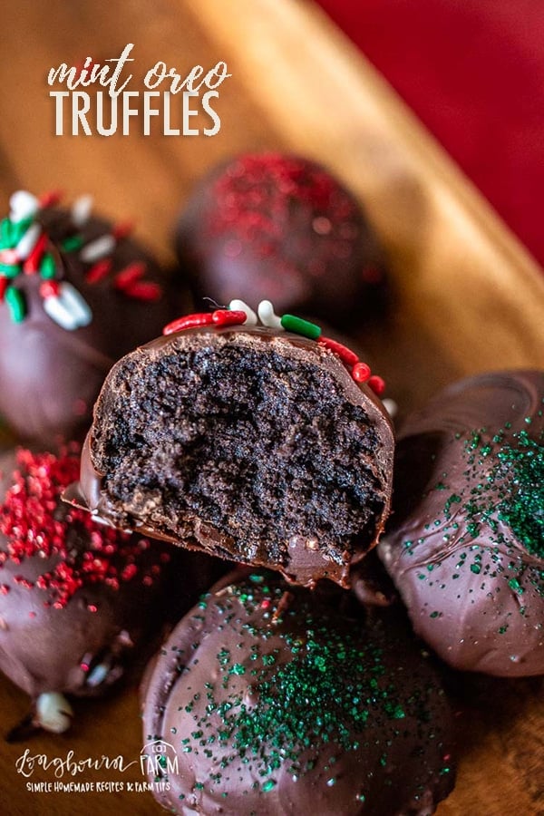 Mint oreo truffles are easy to make and a festive treat for any time of year! They are rich and chocolatey with just a touch of mint. Everyone loves them! #truffles #oreotruffles #mintchocolate #mintoreotruffles #minttruffles #trufflerecipe #homemadetruffles 